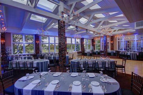 Coral house baldwin ny - 133 reviews of Coral House "Basic caterer. The main room is quite lovely and the area to have a wedding ceremony by the pond around the back is pretty. I …